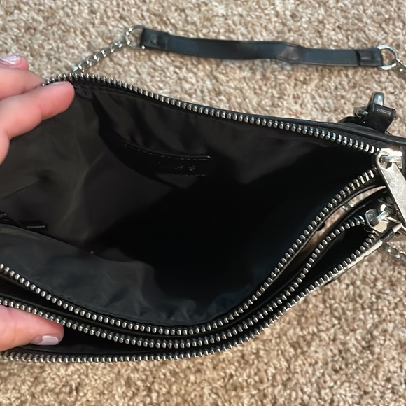 Handbag - Picture 4 of 5